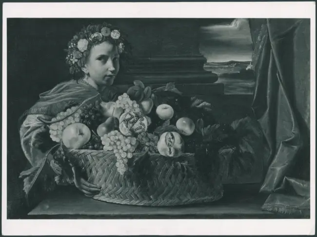Natura morta con cesta di frutta e giovane donna con ghirlanda di fiori in testa