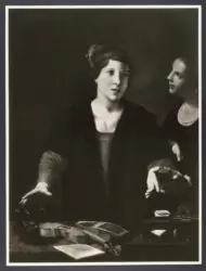 Due figure con violino, libri e scacchiera